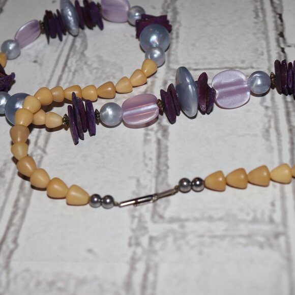 💜🌾✨ PURPLE & TAN CHUNKY STATEMENT NECKLACE · 26" - Picture 2 of 5